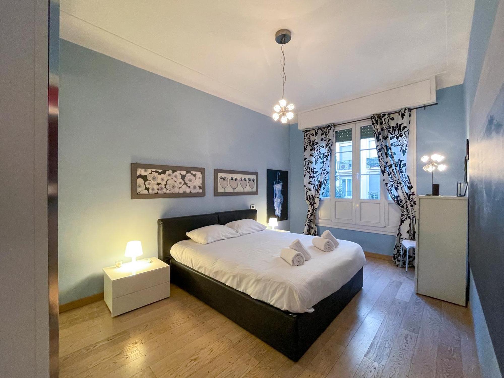 Comte De Luxury 4 Pers Parking Wifi Ac Nizza